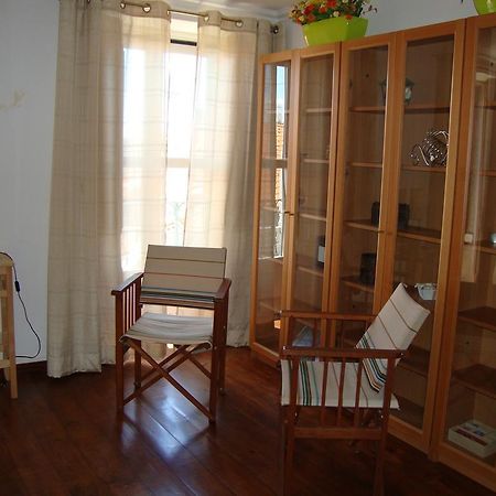 Simply Bairro Alto Apartment Lisbon Bilik gambar