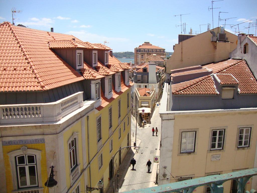 Simply Bairro Alto Apartment Lisbon Bilik gambar